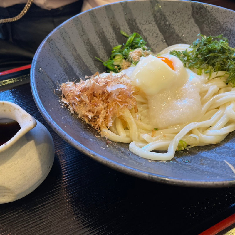 とろ玉ぶっかけうどん(かぎ卯 （かぎう）)