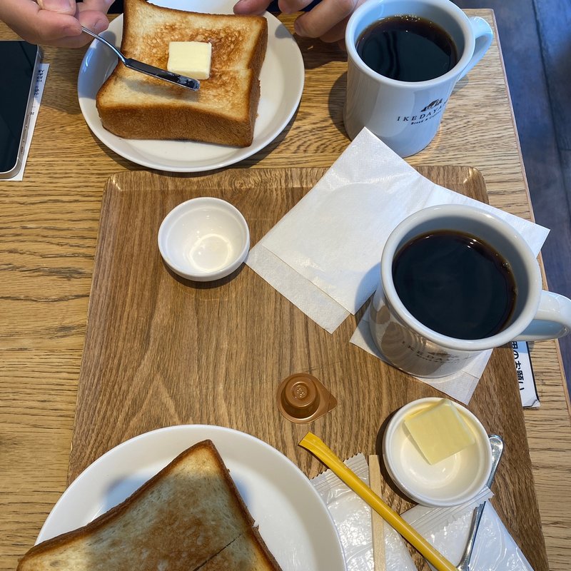 モーニングセット(ブレッド&コーヒー イケダヤマ)