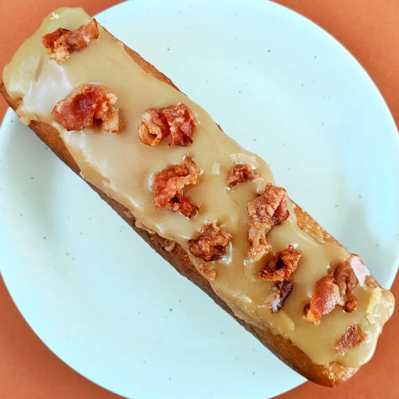 ブリオッシュドーナツ　メープルベーコン(ラシーヌ　ブレッド＆サラダ)