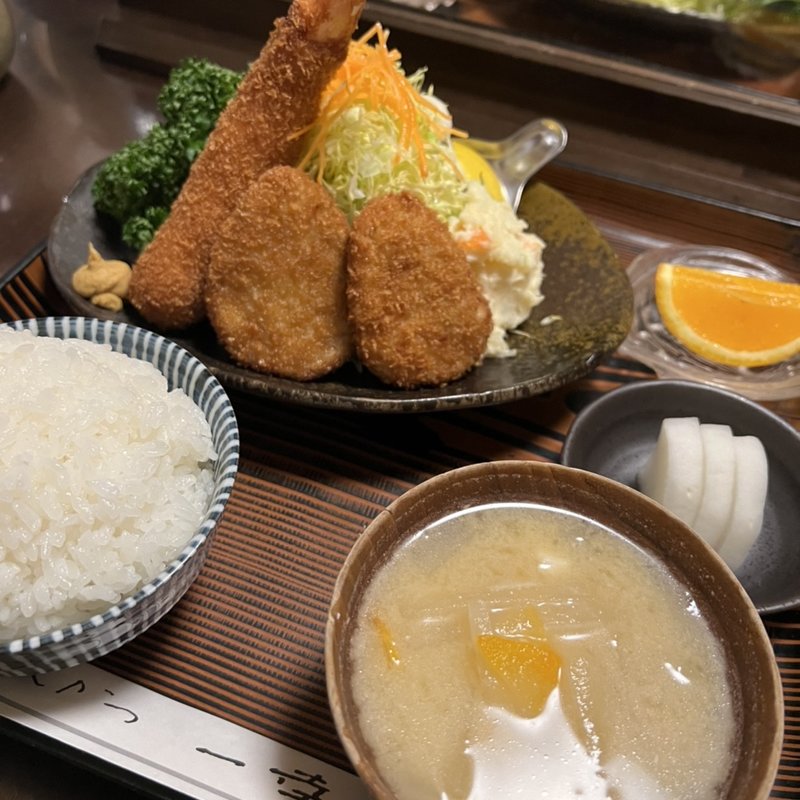 ヒレカツとエビフライセット(とんかつ一幸)