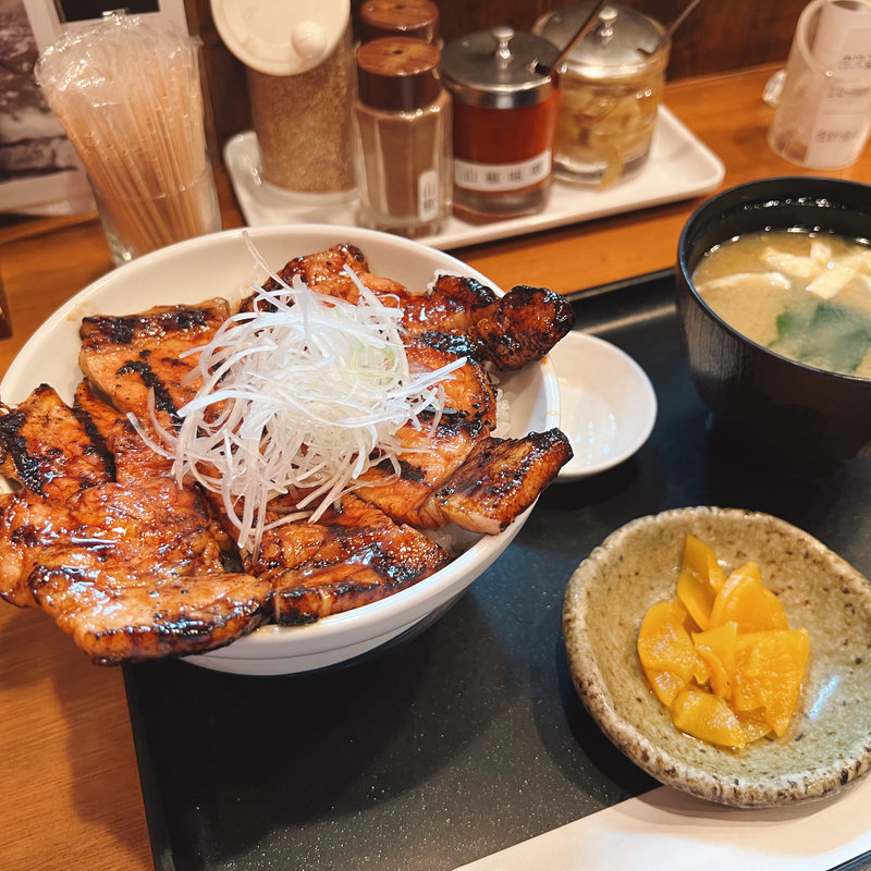 特上国産本ロース味噌汁セット 並(なまらうまいっしょ! 本厚木店)