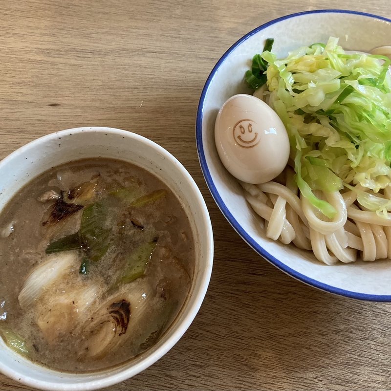 いこいのつけ（魚介豚骨）(吉田のうどん　いこい)