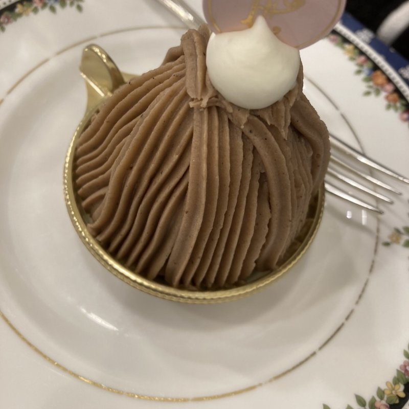 シュープリーム(フレンチ パウンド ハウス 大和郷本店 （FRENCH POUND HOUSE）)