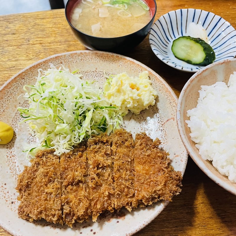 とんかつ定食(花とく)