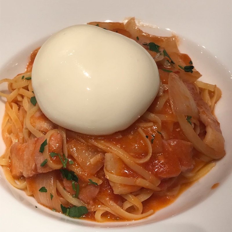 アマトリチャーナブッラータのせ(パステルイタリアーナ中野マルイ店)