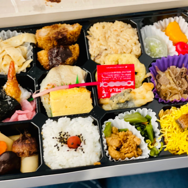 しまかぜ弁当(近鉄特急しまかぜ内　カフェ )