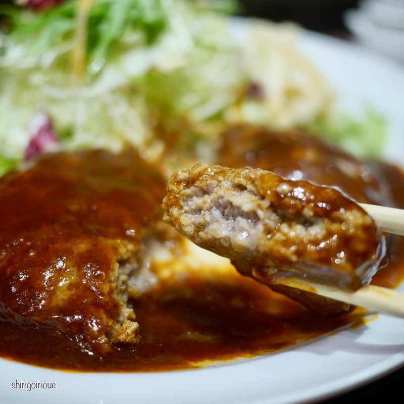 ハンバーグステーキ定食(デミグラスソース)(ボンバーキッチン )