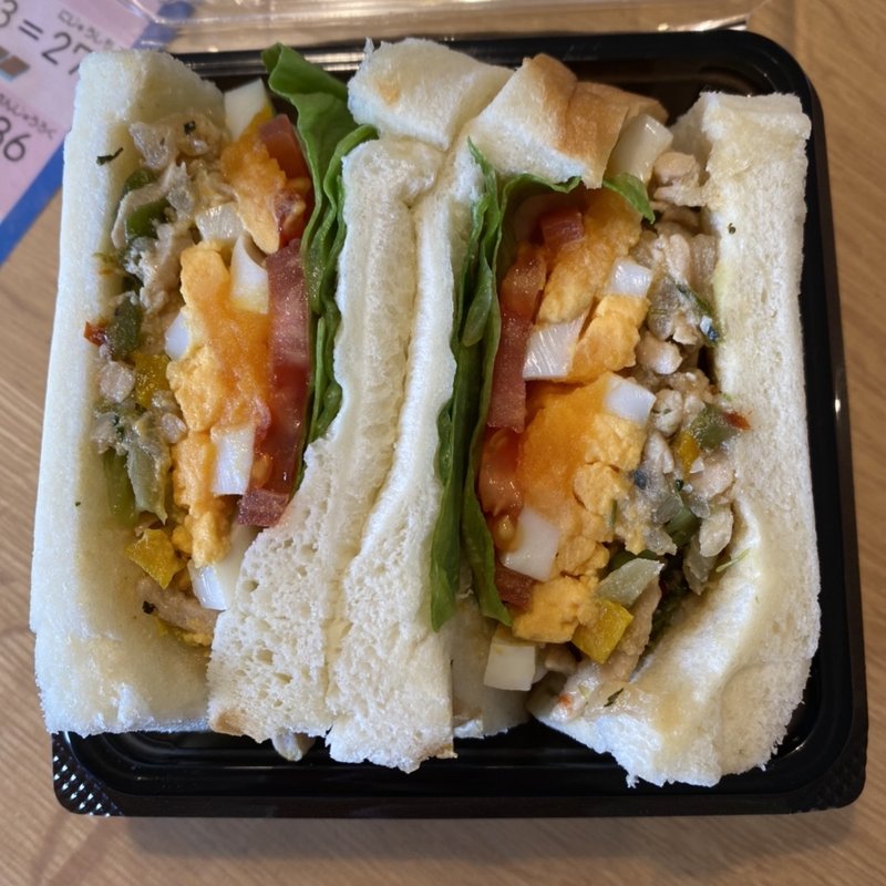 ガパオサンド(ハルミサンド)