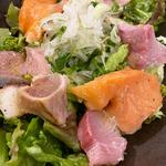 刺身どっさりサラダ（ハーフ）(都夏 （ツゲ）)