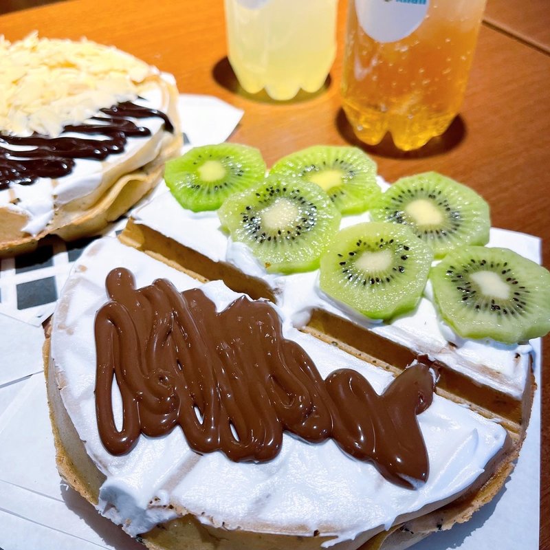 ヌテラキウイ(	 ワッフルカーン 京都河原町店)