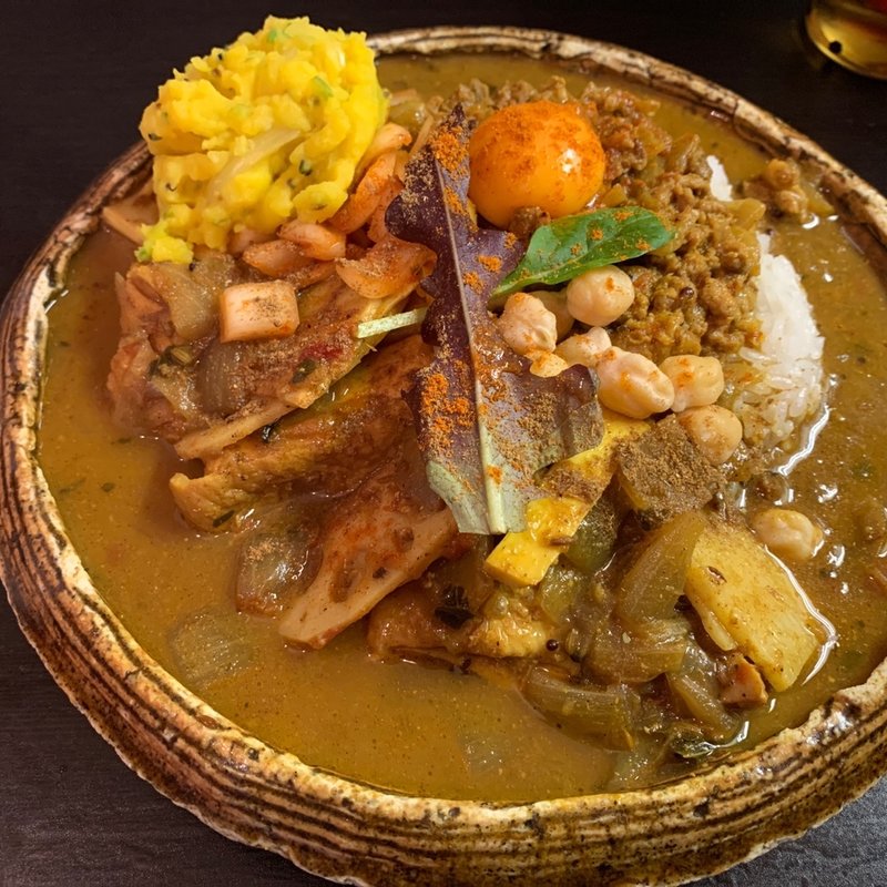 チキン&キーマあいがけ+ポテサラトッピング(スパイスポスト （SPICE POST）)