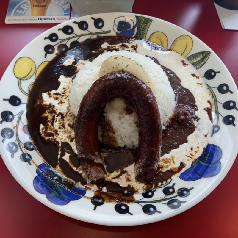 国産無塩せきソーセージのカレー＋キーマルー1/2(ピラミッド)