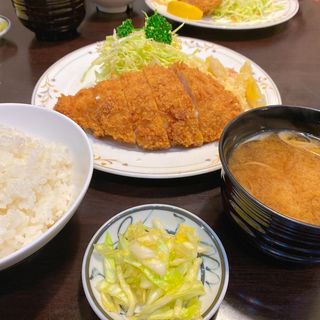 チーズチキンカツ定食(グリルふじ)