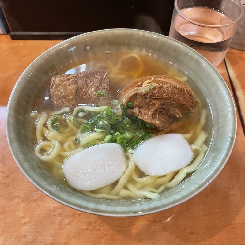 ラフテーそば(沖縄そば やんばる （おきなわそば・やんばる）)