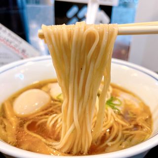 味玉醤油らぁ麺(ロックンビリーS1 （スーパーワン）)