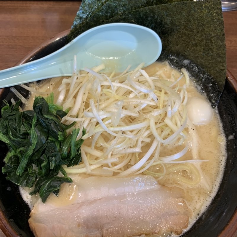 豚骨醤油ラーメン辛ネギ(吟家　稲毛店)