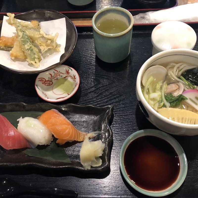 はまぐりうどんのセット(ながさわ 三木店)