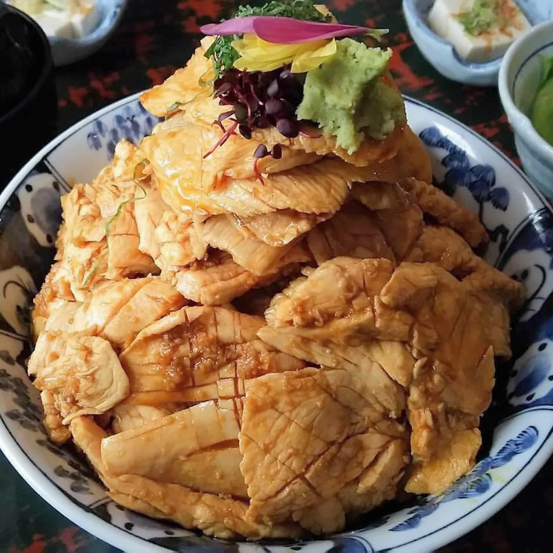 とりわさ丼 大(よね家 （よねや）)