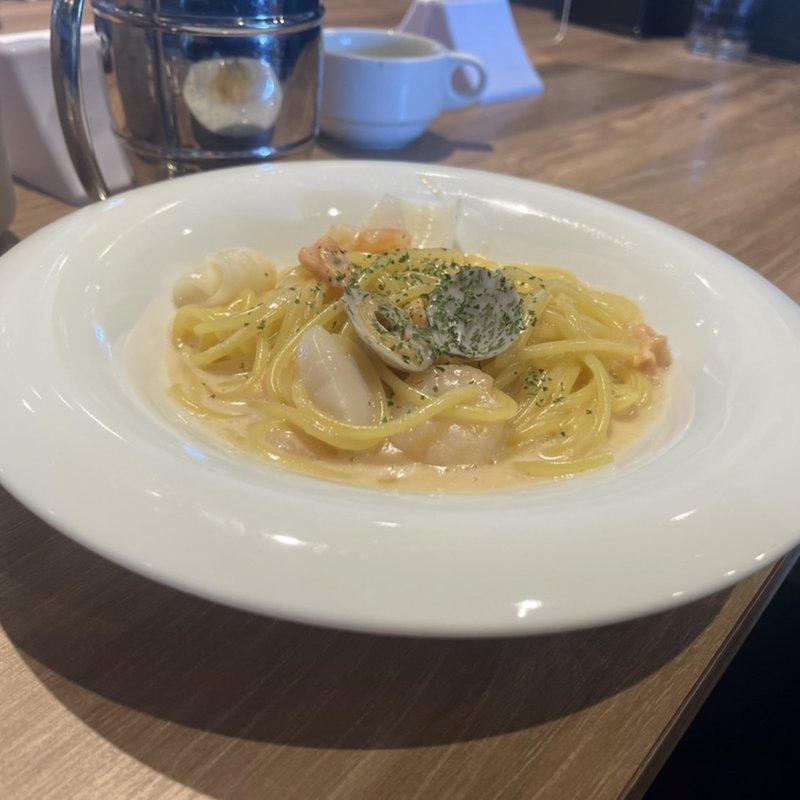 新鮮魚介たっぷりの明太子クリームパスタ(Haleiwa cafe (ハレイワカフェ） 京都桂店)