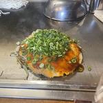 【お好み焼き】ふじスペシャル（そば／うどん・生イカ・生エビ・ねぎ）