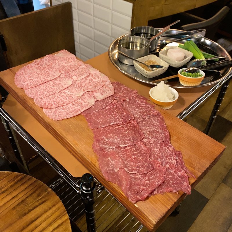 すき焼き(三河牛のサーロイン、赤身)(すき焼き Dining COPAIN)