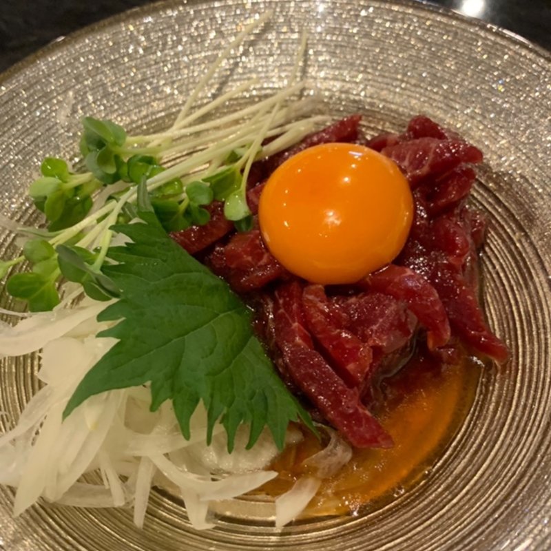 桜ユッケ(焼肉 備翔苑 （ビショウエン）)