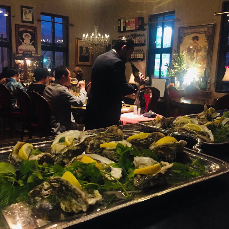 長島産岩牡蠣(B・B13BAR （ビー・ビー サーティーン バー）)