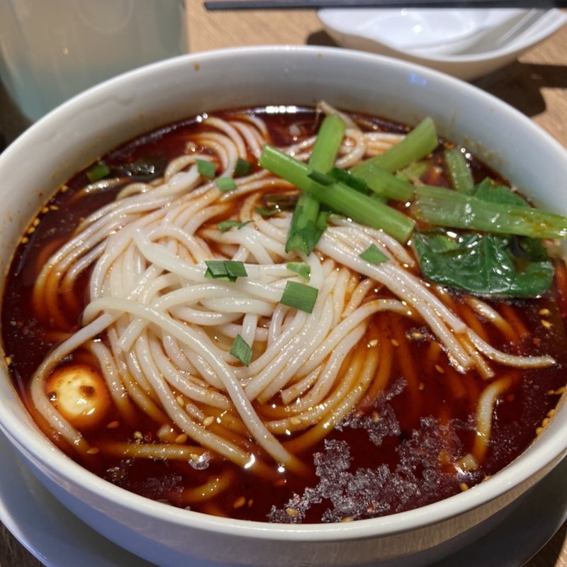 麻辣米線(中国雲南省過橋米線専門店 万宝米線)