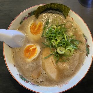煮玉子ラーメン(ひろちゃんラーメン)