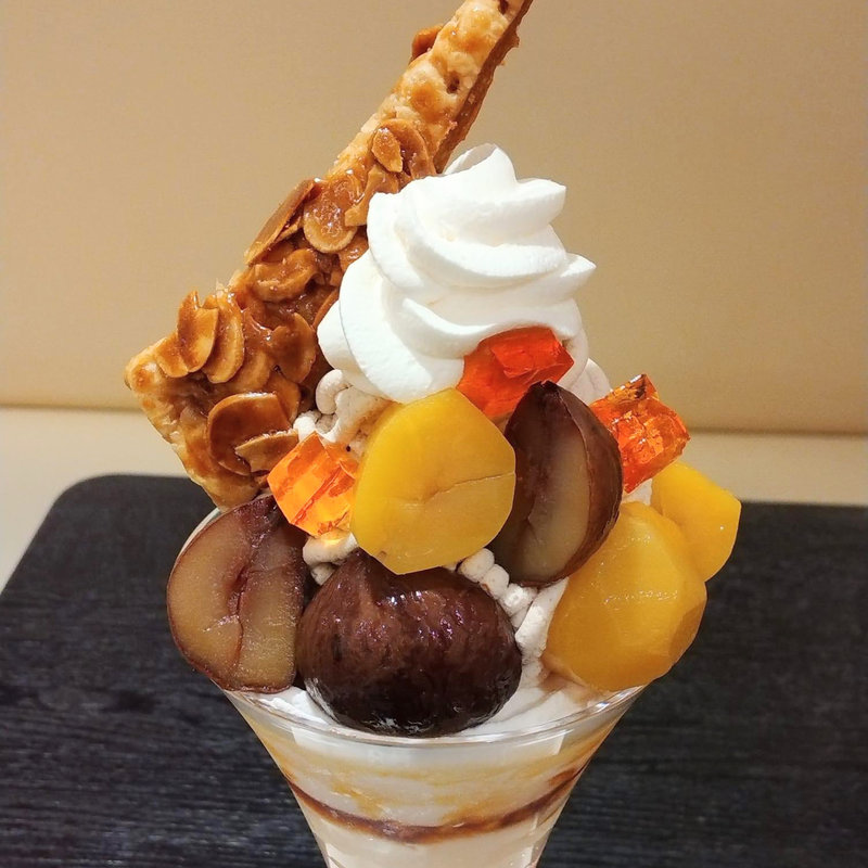 栗のパフェ(タカノフルーツパーラー 新宿高島屋店 )