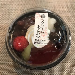 苺のクリームあんみつ(シャトレーゼ イトーヨーカドー武蔵小杉駅前店)