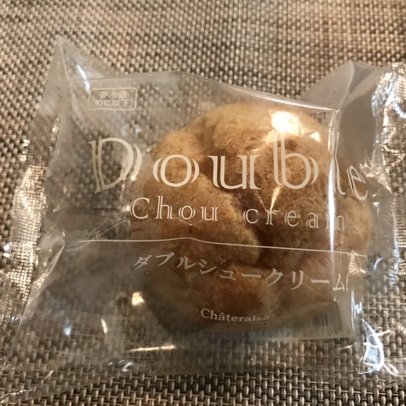 ダブルシュークリーム(シャトレーゼ イトーヨーカドー武蔵小杉駅前店)