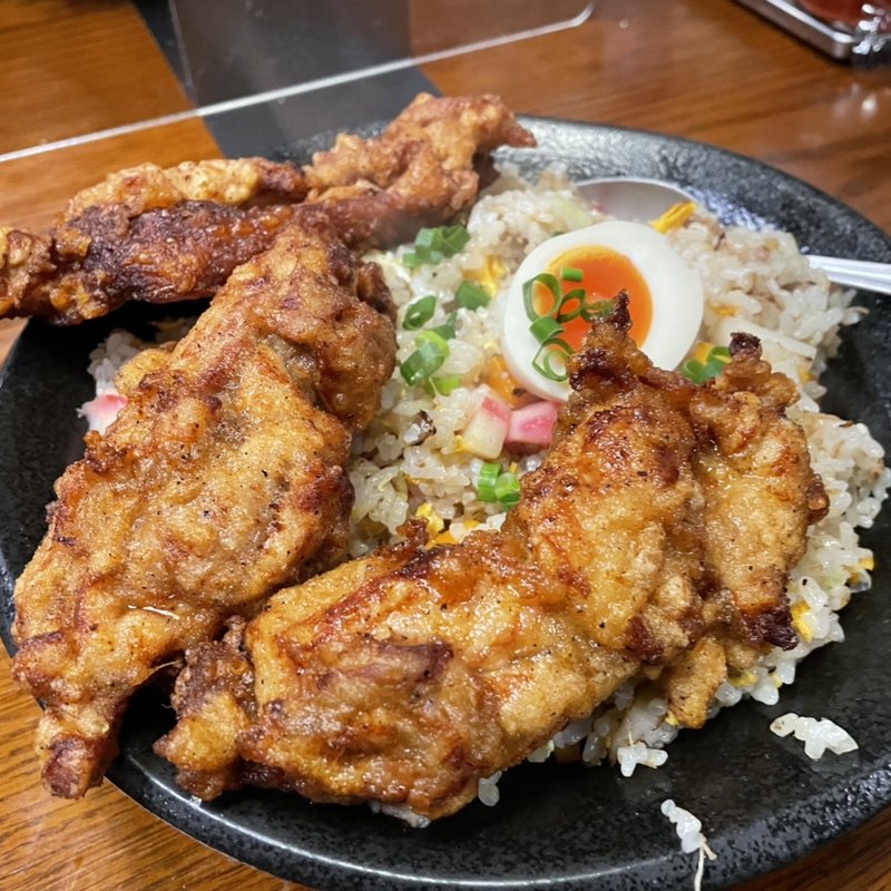 チャーハン唐揚げのせ(二代目蝦夷 )