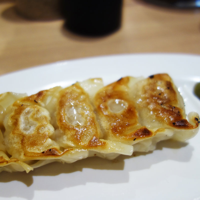 餃子セット(ラーメン＋餃子5個)(長浜ラーメン 一新)