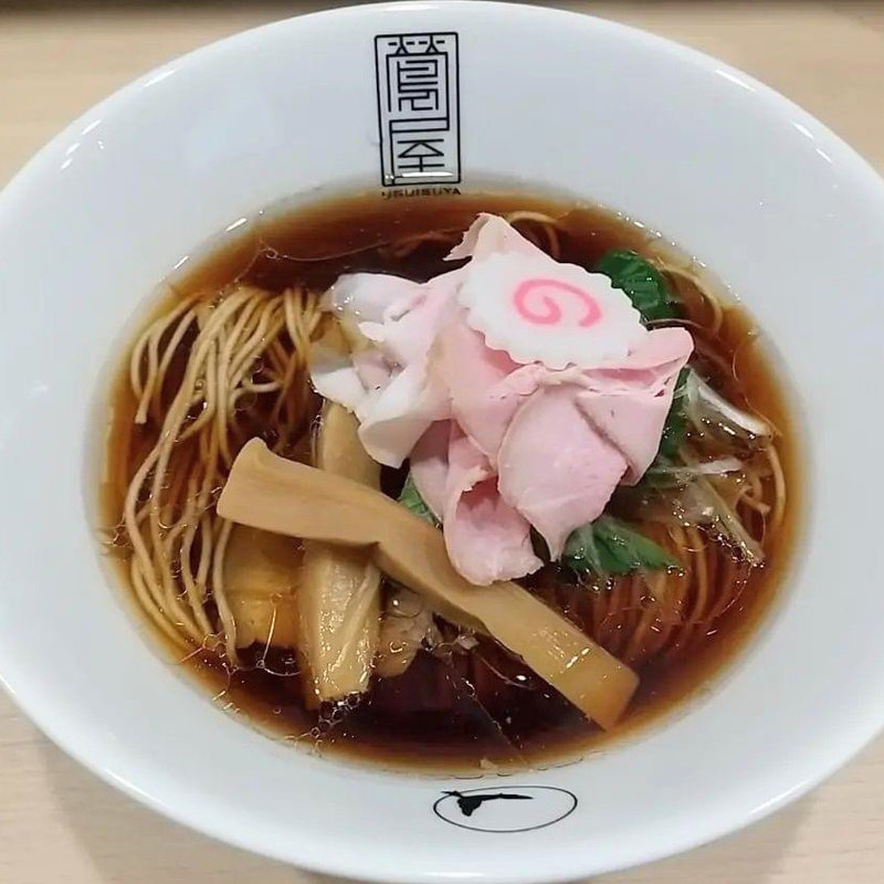 醤油ラーメン(鶯屋)