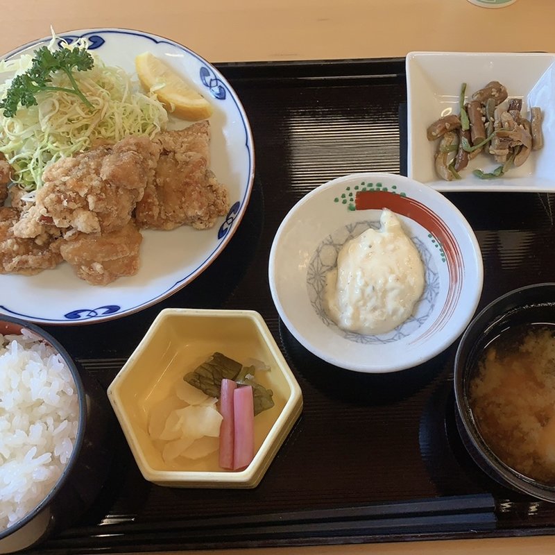唐揚げ定食(和食だいにんぐ川霧)