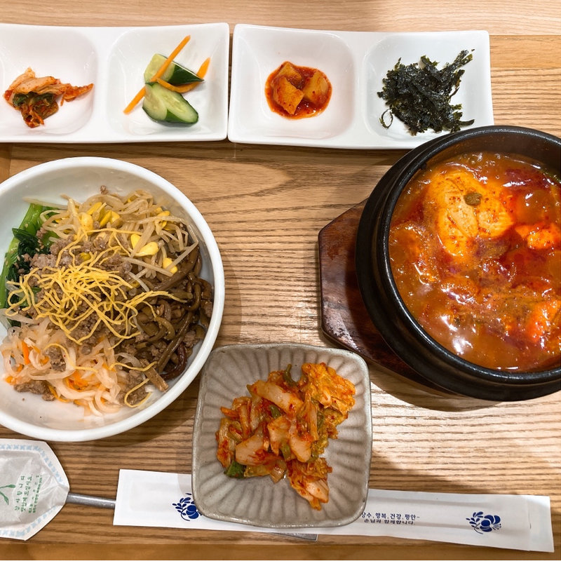 (キッチンけなり)