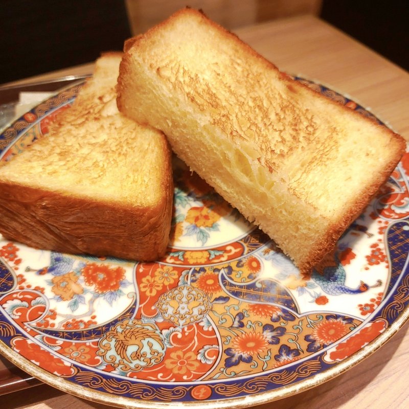 プレーン厚切りトースト(CAFE＆BAKERY MIYABI 神保町店 （カフェ アンド ベーカリー ミヤビ）)