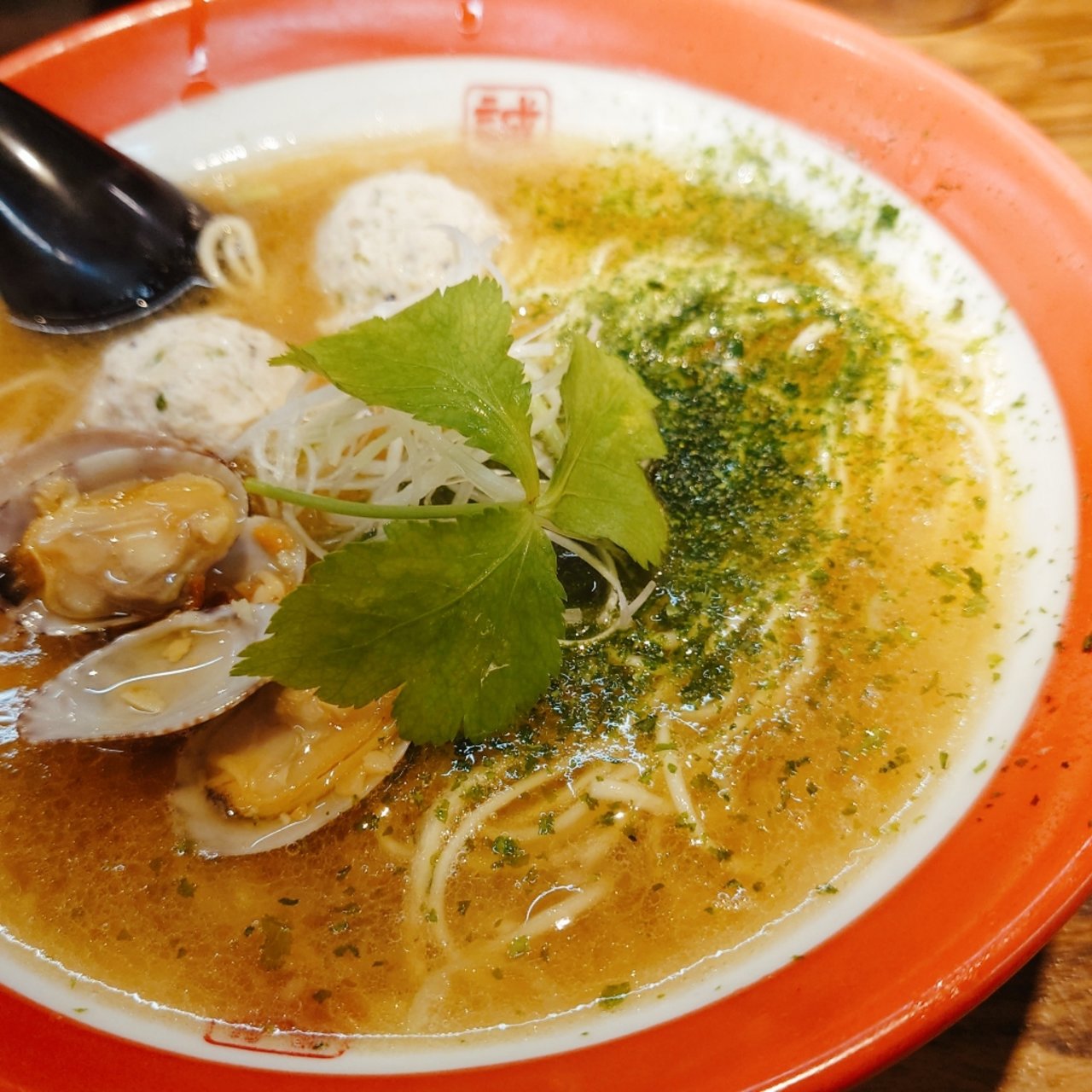 豚骨ラーメン アサリ のメニュー一覧 Sarah サラ