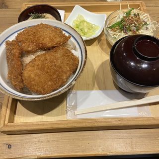 ヒレカツ丼セット(新潟カツ丼　タレカツ 神保町すずらん通り店)