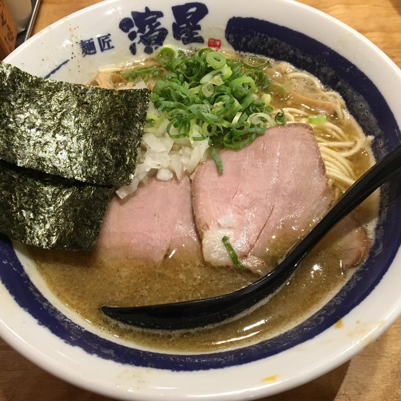 煮干しそば(濃厚煮干しそば 麺匠 濱星 関内本店)