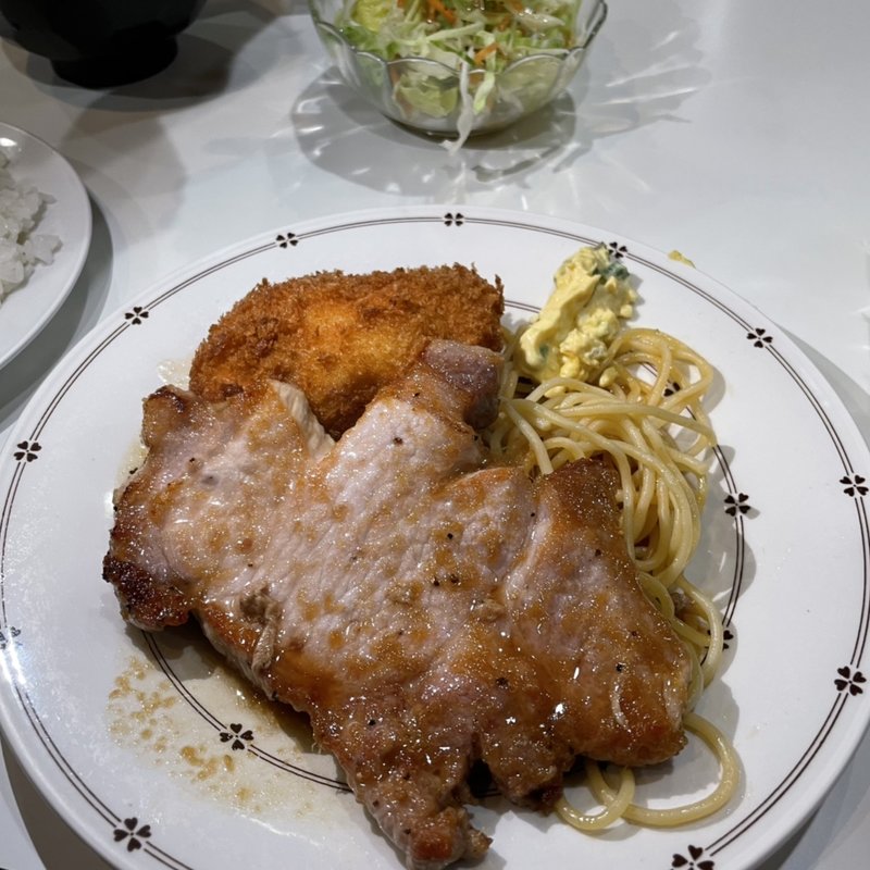 ランチ(ポークジンジャーとクリームコロッケ)(エンドレス)