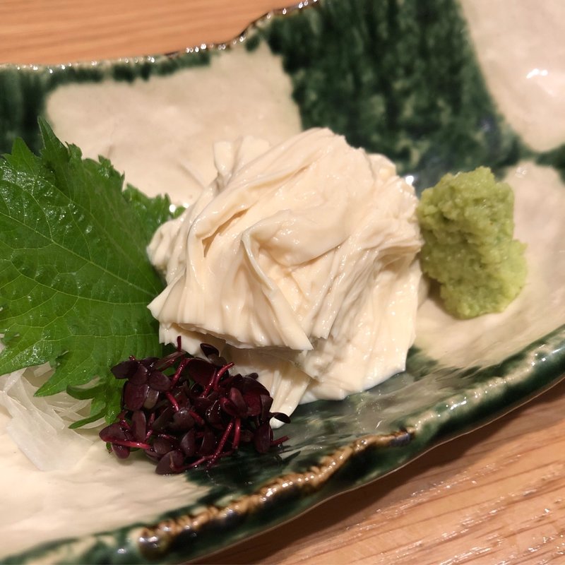 生湯葉刺し(魚菜由良　雑魚亭)