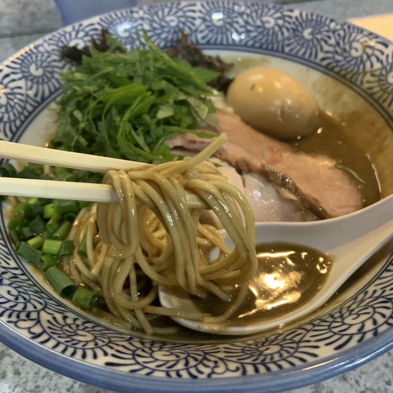 味玉濃厚煮干ラーメン(破壊的イノベーション)