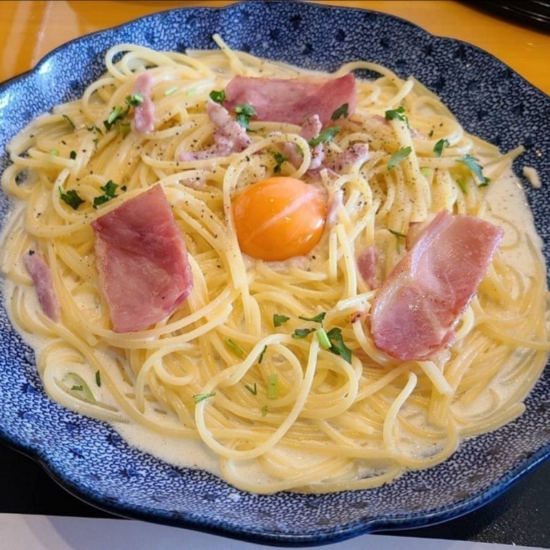 カマンベールチーズとカリカリベーコンのカルボナーラ(洋麺屋五右衛門 美しが丘店)