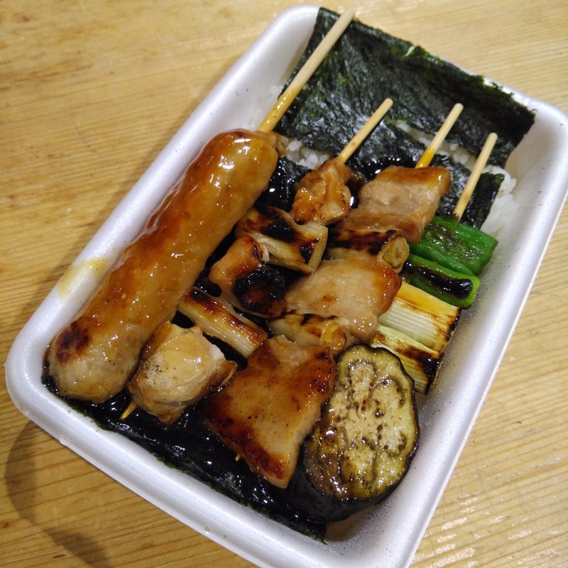 やきとり弁当バラエティ(ハセガワストア 函館駅前店)