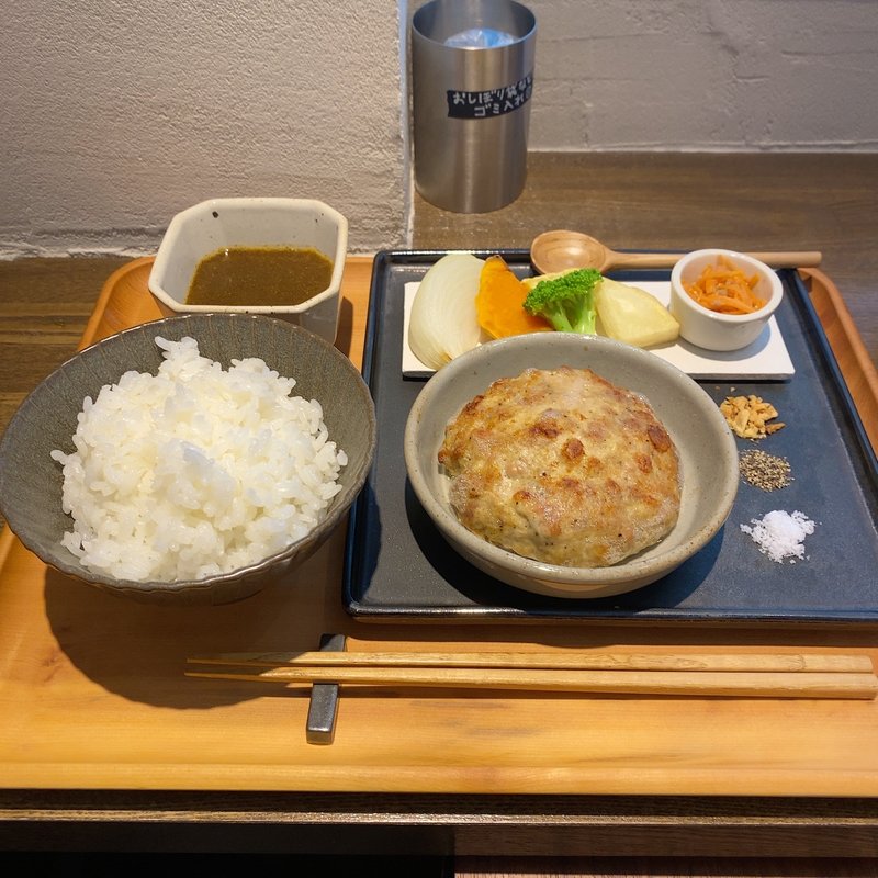 豚ハンバーグセット(シングル)(ブランチハンバーグ)