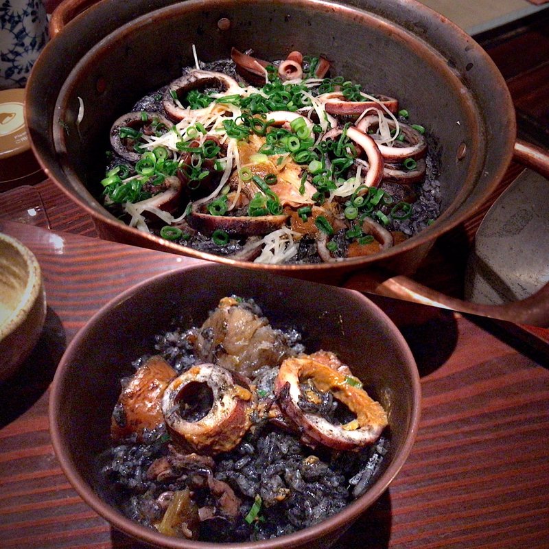 名物いかの墨の釜戸炊き銅鍋御飯(いかの墨 )