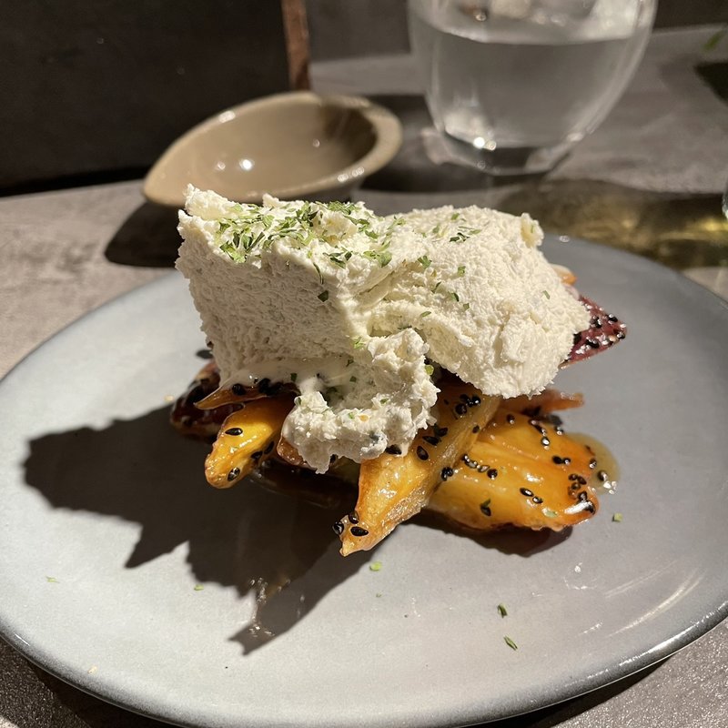 さつまいも金平　ゴルゴンゾーラムース(沖縄日本酒青二才)