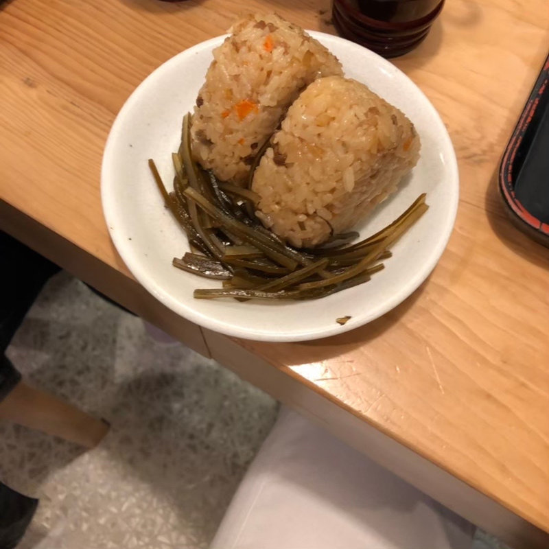 かしわ飯おにぎり(因幡うどん ソラリアステージ店)